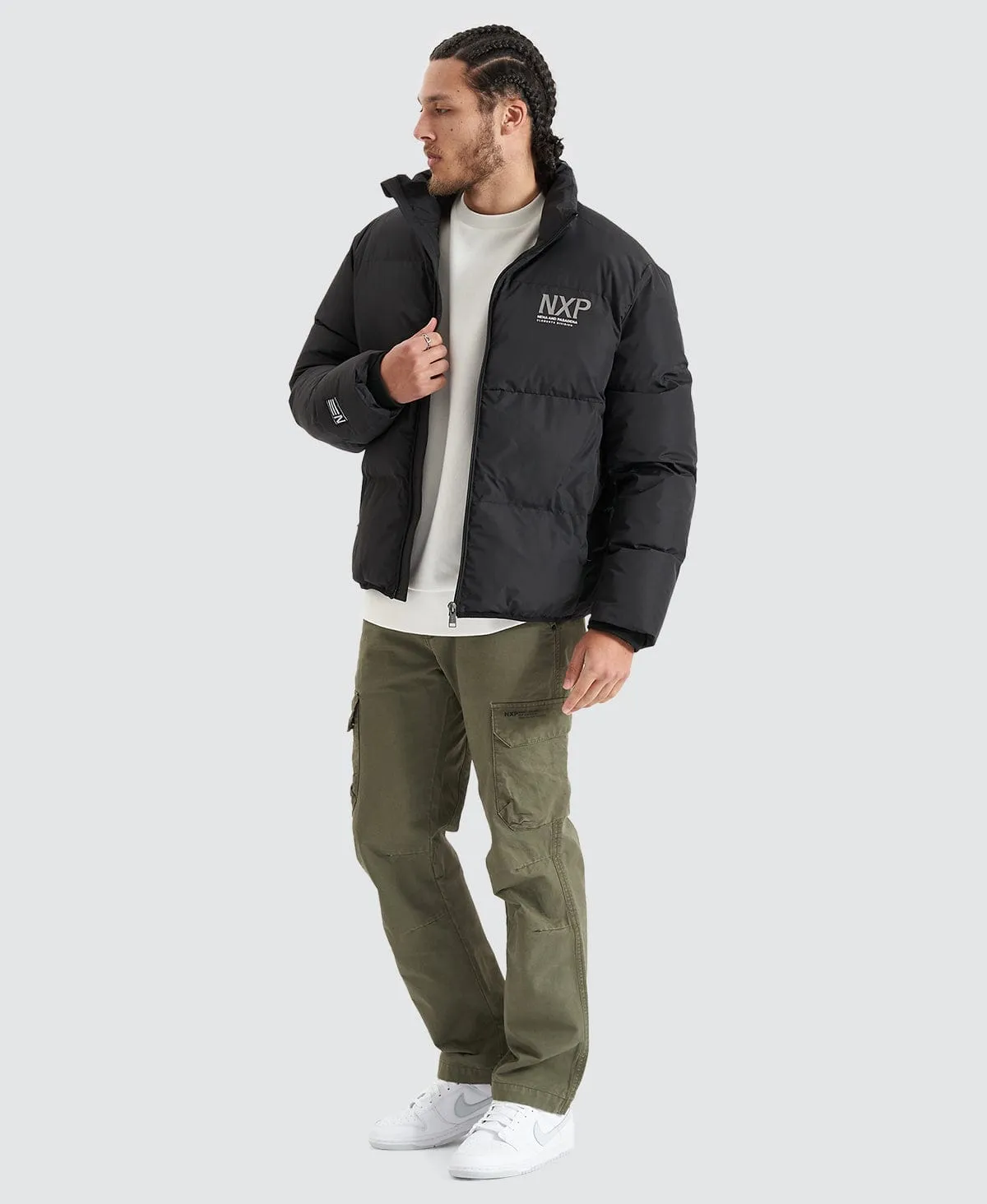 Forfeit Puffer Jacket Jet Black