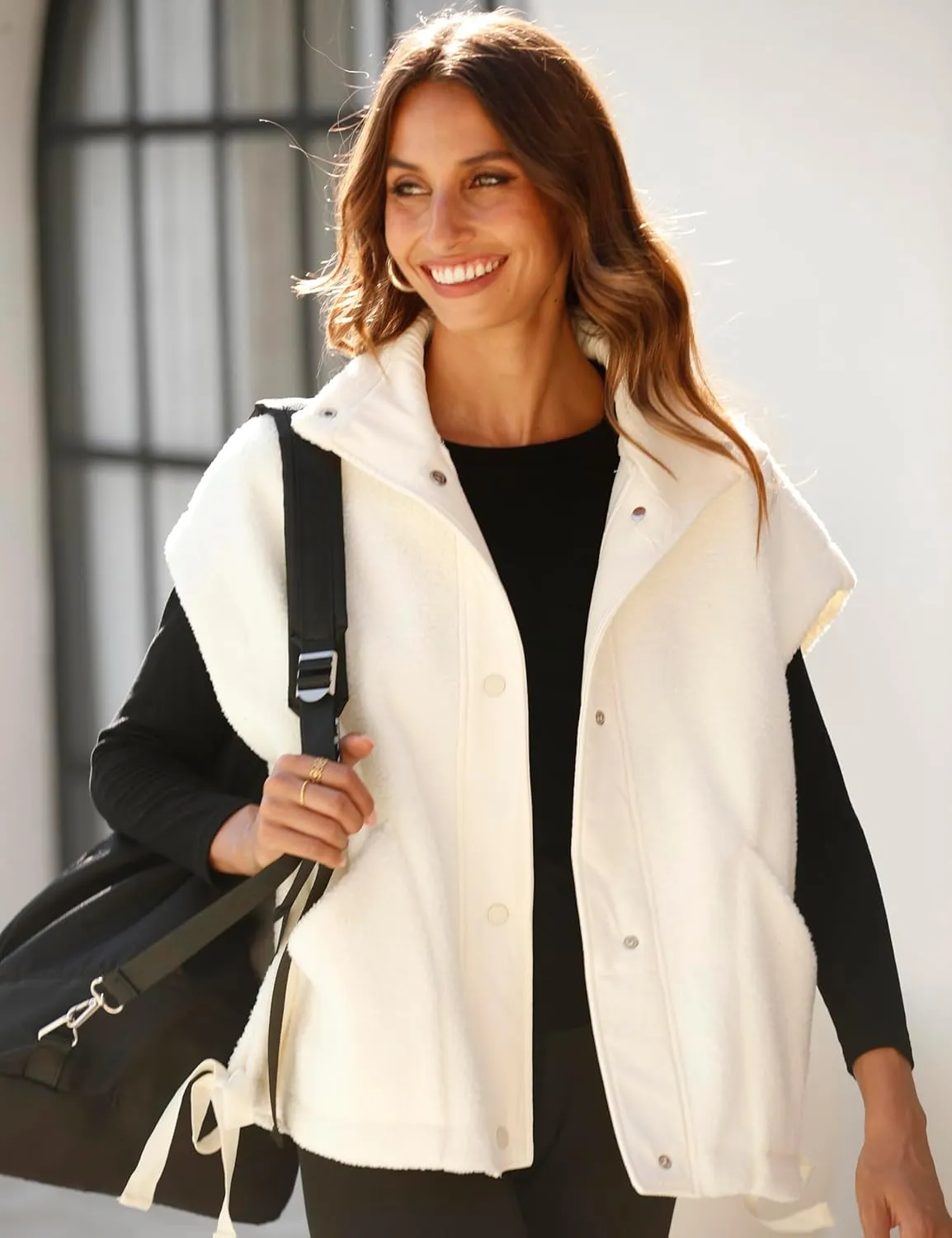 Gozoloma Women's Oversized Fleece Vest Sleeveless Casual Button Down Piecing Fuzzy Sherpa Gilet Jacket with Pockets