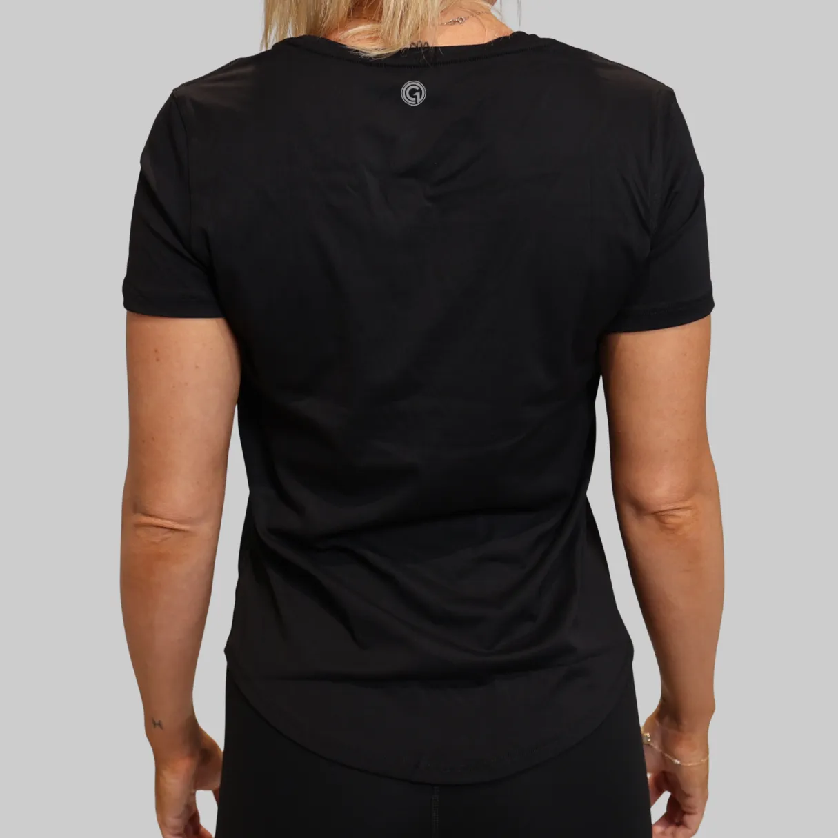 LOLA T-SHIRT - BLACK