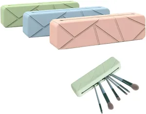 Travel Makeup Brush Holder, Magnetic Anti-fall Out Make Up Organizer Bag Case, Silicon Portable Cosmetic Face Brushes Holder, Makeup Bag Brush Cover Case for Toiletries (Green)