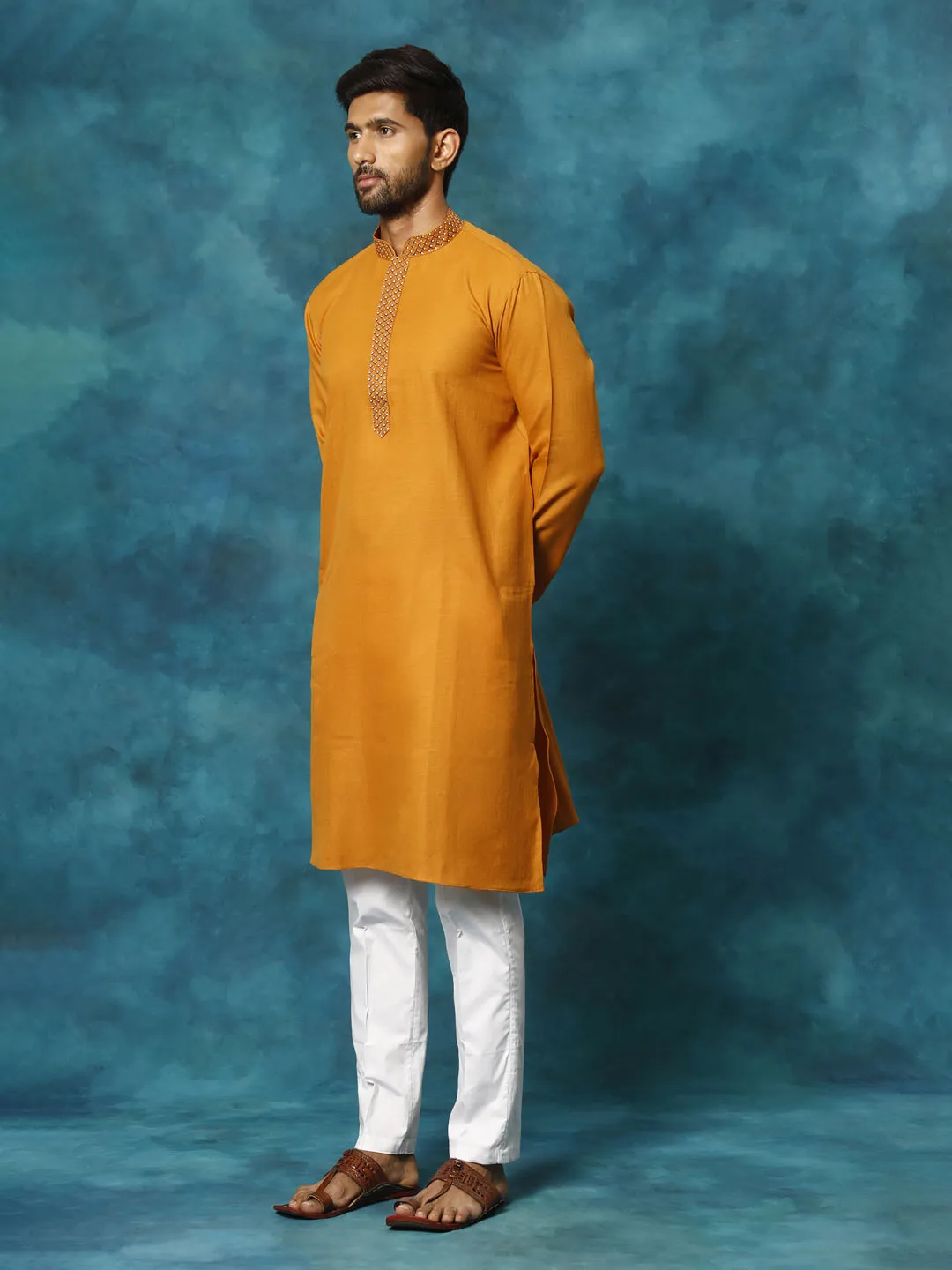 VASTRAMAY Rust & White Cotton Kurta Pyjama